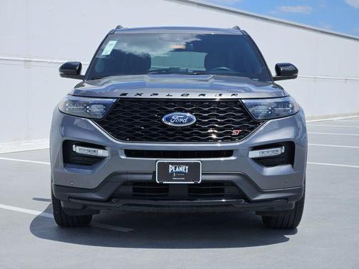 Carbonized Gray Metallic 2023 Ford Explorer ST