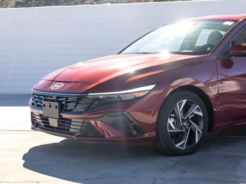 2025 Hyundai ELANTRA HEV Limited