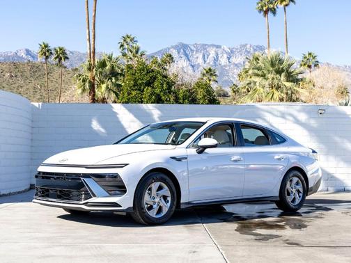 2026 Hyundai SONATA SE