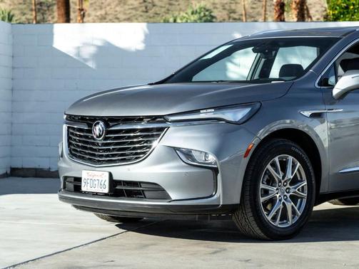 2023 Buick Enclave Premium