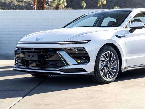 2026 Hyundai SONATA Hybrid Limited