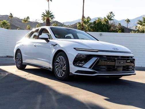 2026 Hyundai SONATA Hybrid Limited