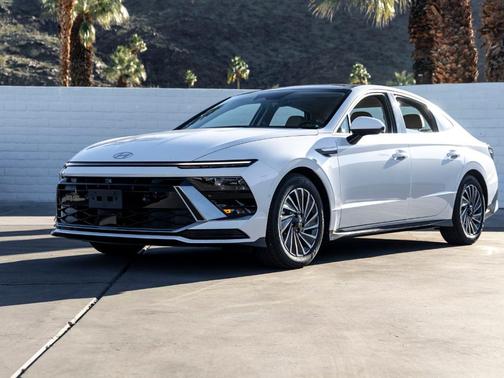 2026 Hyundai SONATA Hybrid Limited