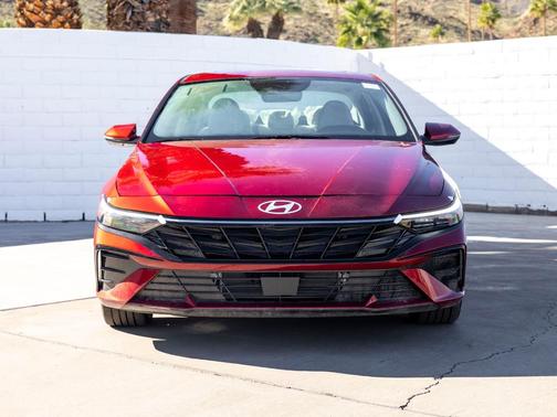 2025 Hyundai ELANTRA HEV Limited