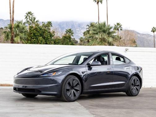 2025 Tesla Model 3 Long Range