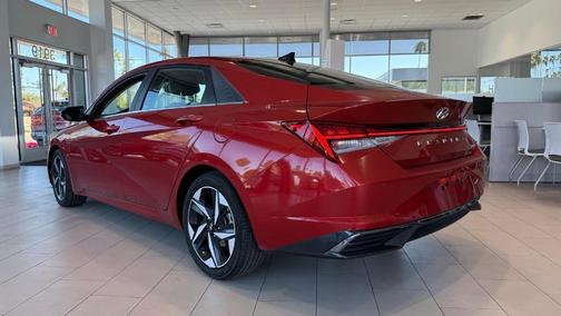 2021 Hyundai ELANTRA Limited