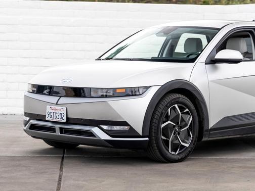 2023 Hyundai IONIQ 5 SEL