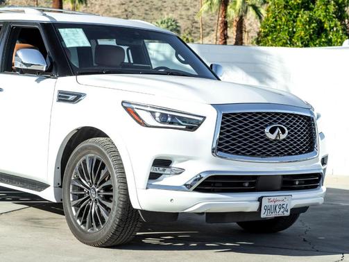 2023 INFINITI QX80 SENSORY