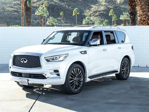 2023 INFINITI QX80 SENSORY