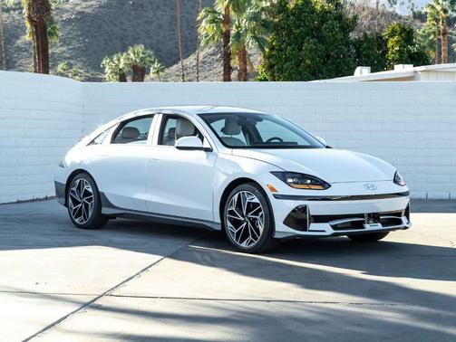 2025 Hyundai IONIQ 6 SEL