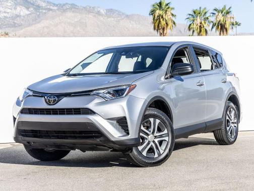 Silver Sky Metallic 2017 Toyota RAV4 LE