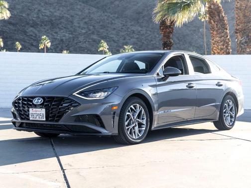 2022 Hyundai SONATA SEL