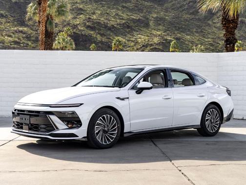 2026 Hyundai SONATA Hybrid Limited