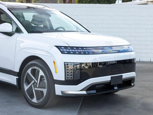 2026 Hyundai IONIQ 9 Performance Calligraphy