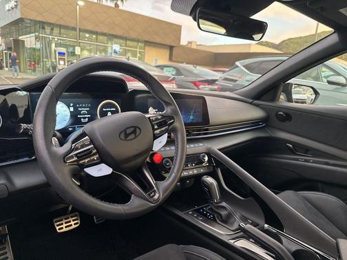 2025 Hyundai ELANTRA N Base