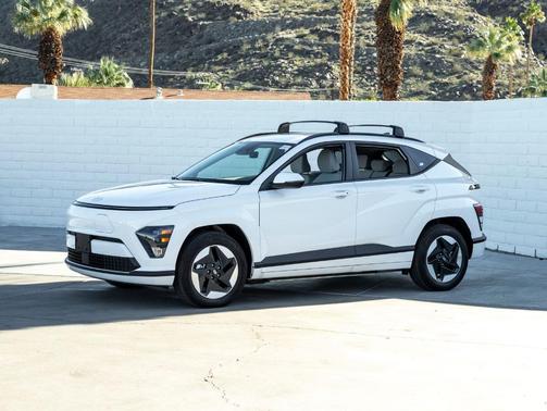 2025 Hyundai KONA EV SEL