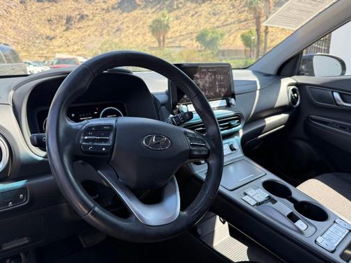Ultra Black 2023 Hyundai KONA EV SEL