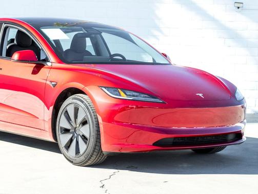 2025 Tesla Model 3 Long Range