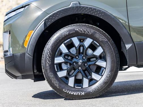 Green 2025 Hyundai SANTA CRUZ SEL Activity