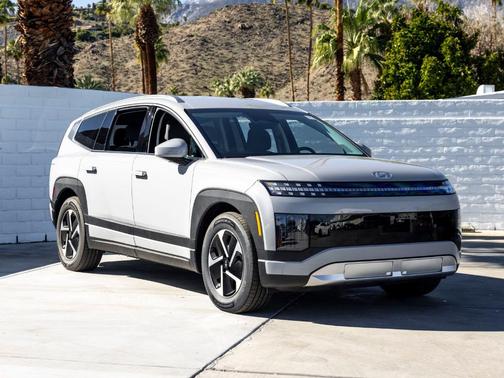 2026 Hyundai IONIQ 9 SE