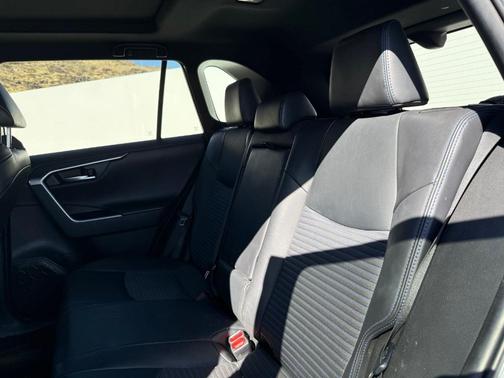 Midnight Black Metallic 2021 Toyota RAV4 Hybrid XSE