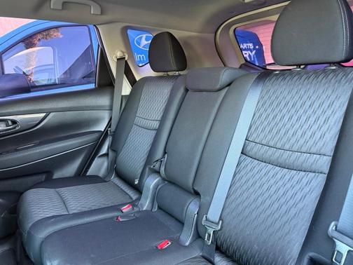 Brilliant Silver 2017 Nissan Rogue S