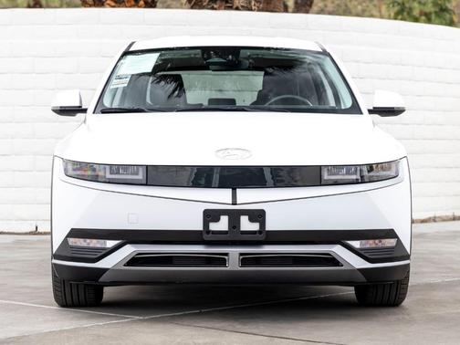 2022 Hyundai IONIQ 5 SE