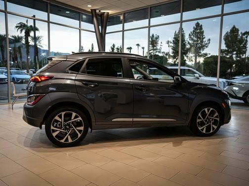 2022 Hyundai KONA Limited