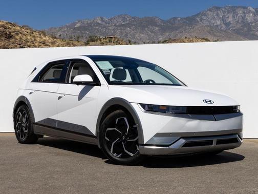 White 2023 Hyundai IONIQ 5 Limited