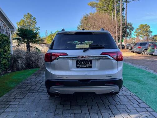 2018 GMC Acadia SLE-2