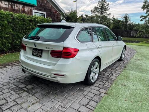 Alpine White 2017 BMW 330 xDrive