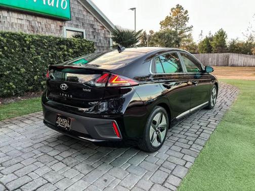 2020 Hyundai IONIQ Hybrid SEL