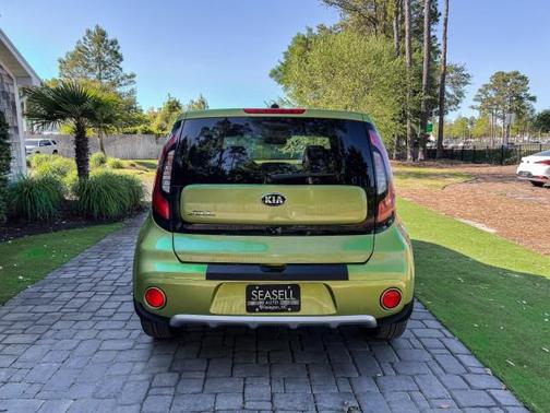 2017 Kia Soul +