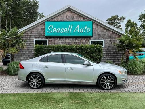 Bright Silver Metallic 2014 Volvo S60 T5 Premier