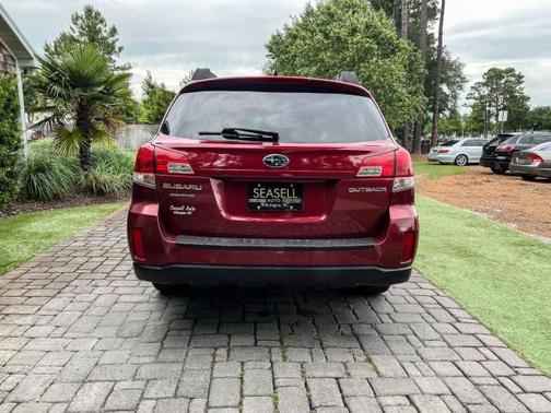 Venetian Red Pearl 2013 Subaru Outback 2.5i Limited