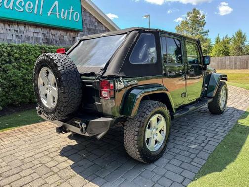 Natural Green Pearlcoat 2011 Jeep Wrangler Unlimited Sahara