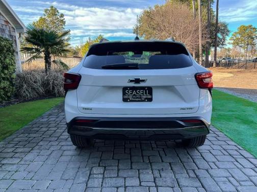 2025 Chevrolet Trax FWD ACTIV