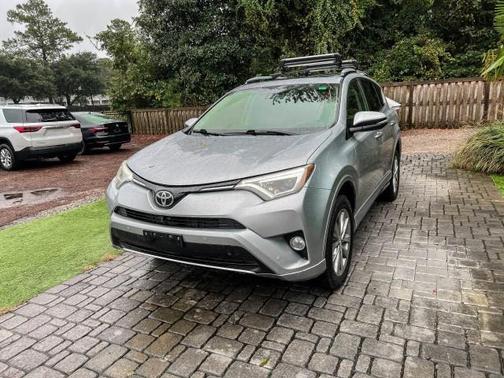 2017 Toyota RAV4 Platinum