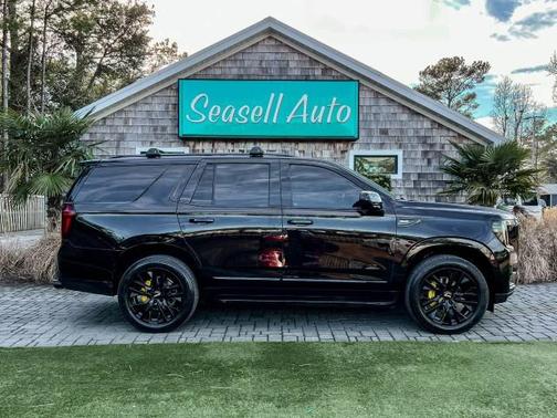 Onyx Black 2023 GMC Yukon SLT SUV