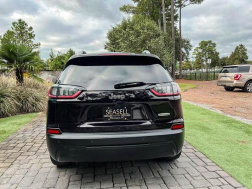 2021 Jeep Cherokee Latitude Plus