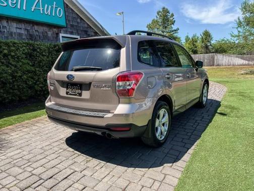 Burnished Bronze Metallic 2014 Subaru Forester 2.5i Limited