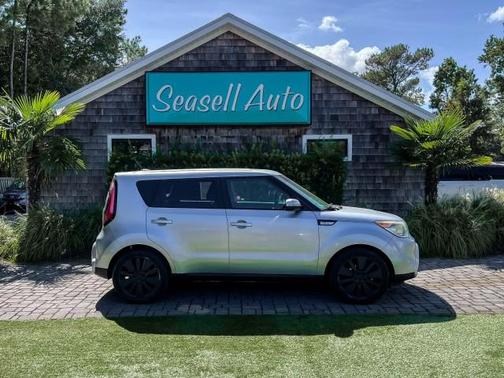 Bright Silver 2014 Kia Soul !