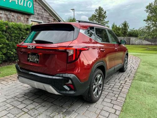 Mars Orange 2024 Kia Seltos S