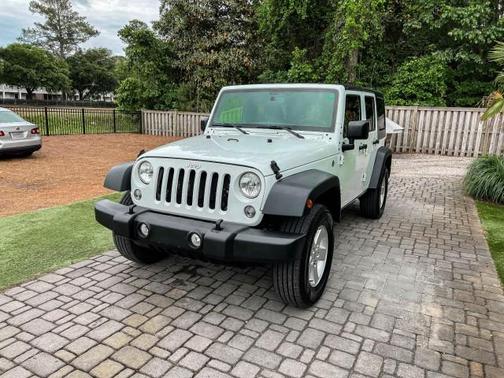 Bright White Clearcoat 2017 Jeep Wrangler Unlimited Sport