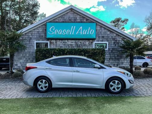 Radiant Silver 2014 Hyundai ELANTRA Limited Sedan