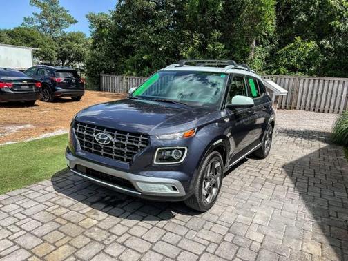 Denim w/White Roof 2023 Hyundai VENUE Limited