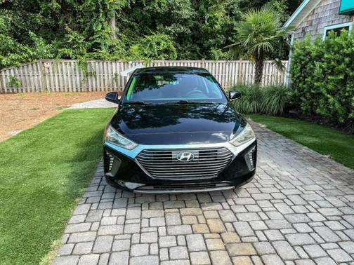 2019 Hyundai IONIQ Hybrid SEL