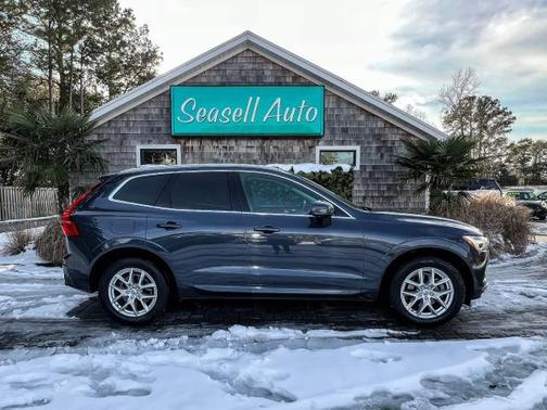 2019 Volvo XC60 T5 Momentum