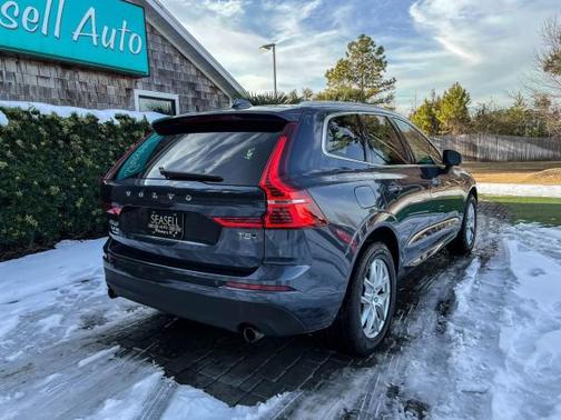 2019 Volvo XC60 T5 Momentum