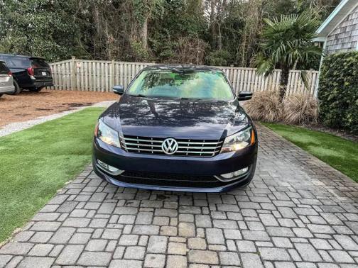 2013 Volkswagen Passat 2.5 SEL Premium